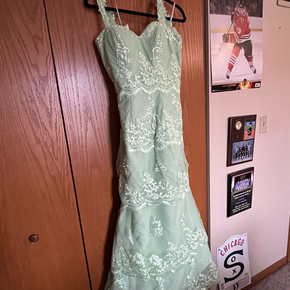 Mint Light Green Off Shoulder Formal Lace Mermaid Prom Dress Size 8